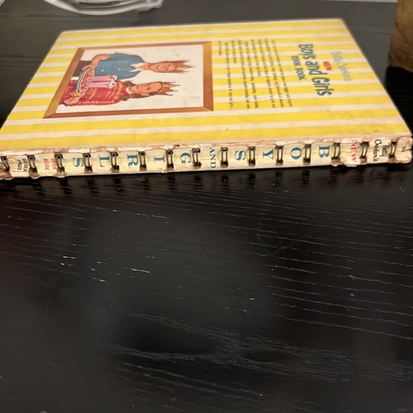 RARE! VINTAGE Betty Crocker NEW  Boys & Girls Cookbook - Picture 3 of 8